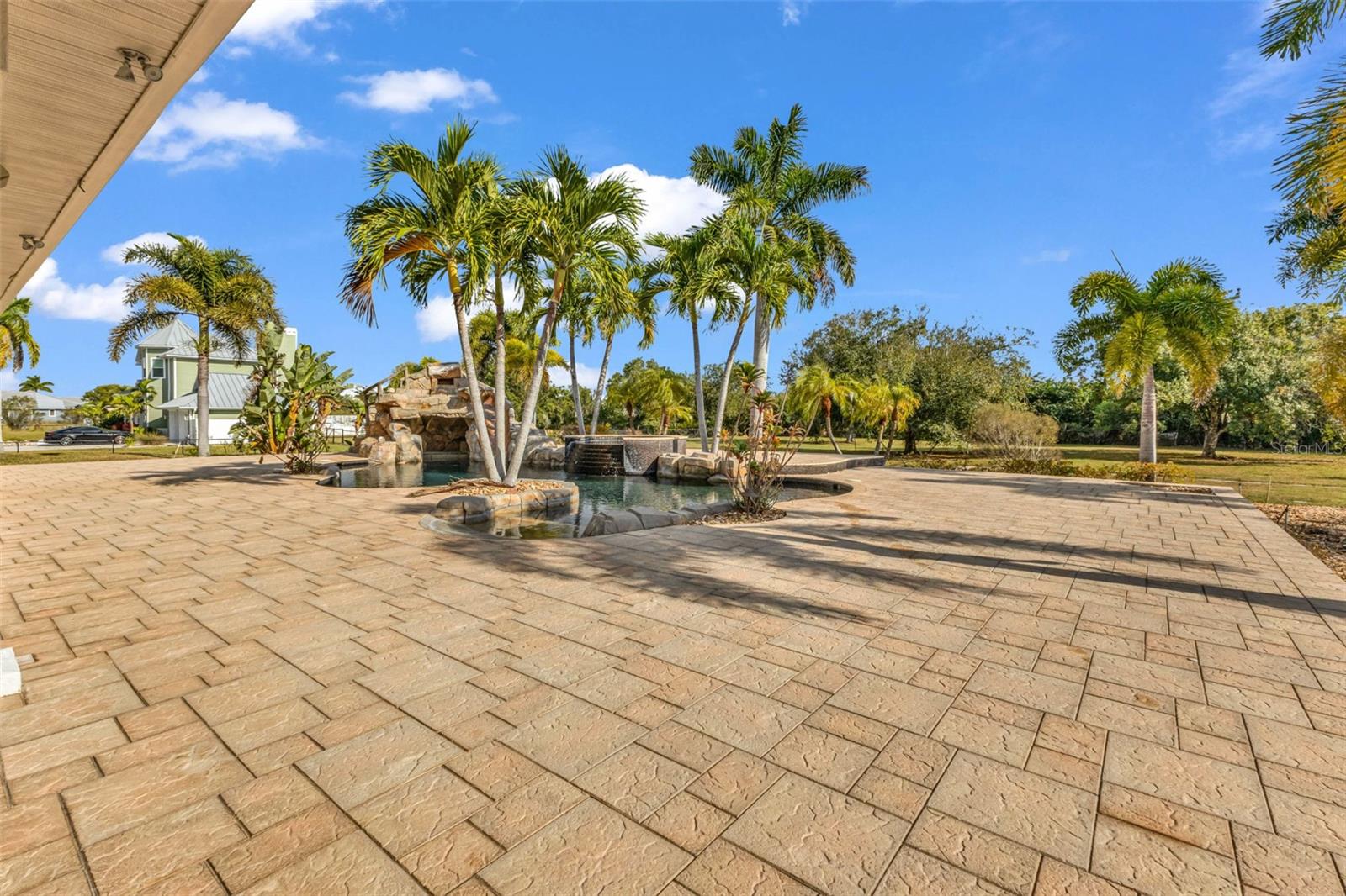 CLEVELAND NORTH - Residential