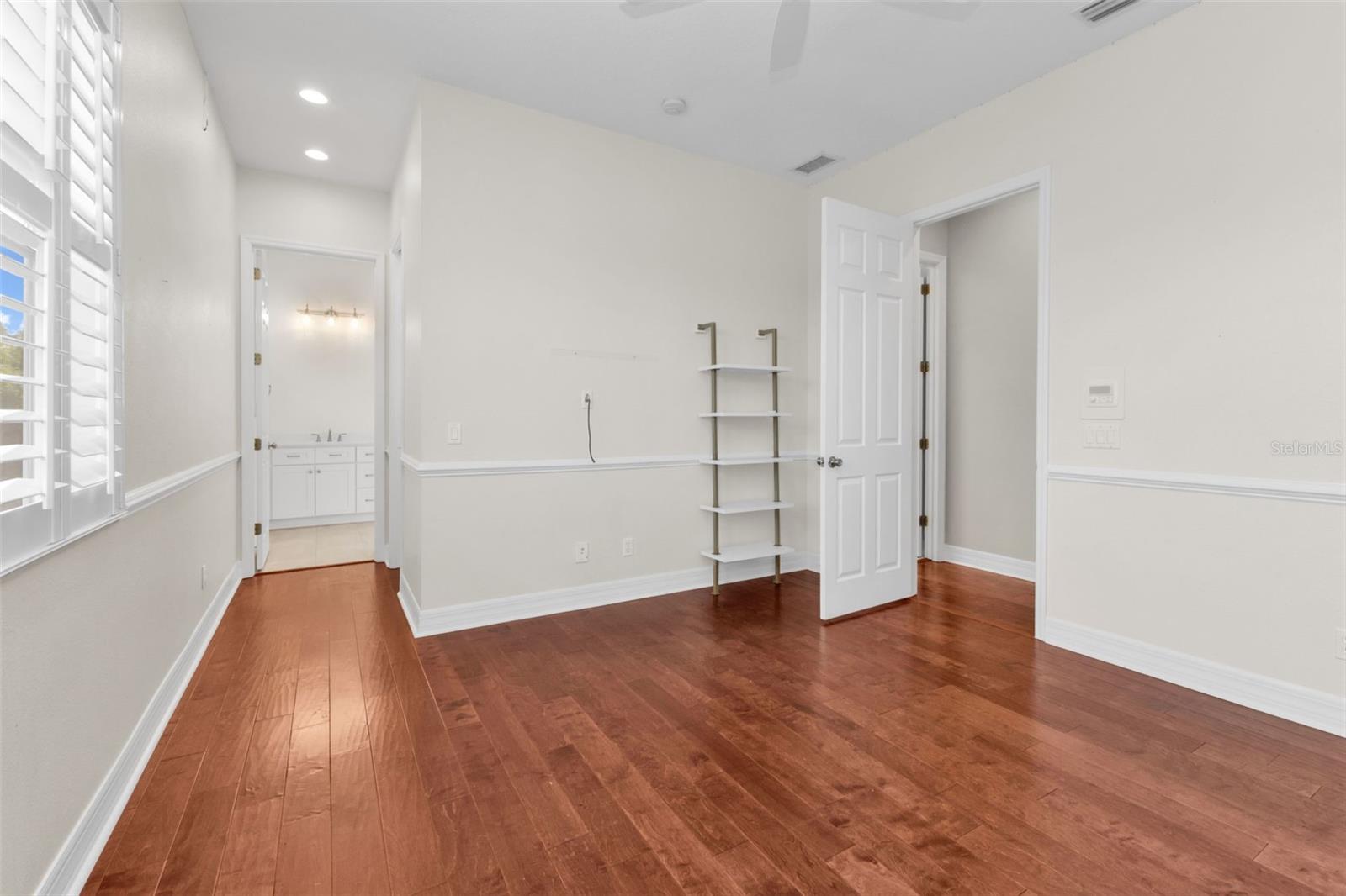 CLEVELAND NORTH - Residential