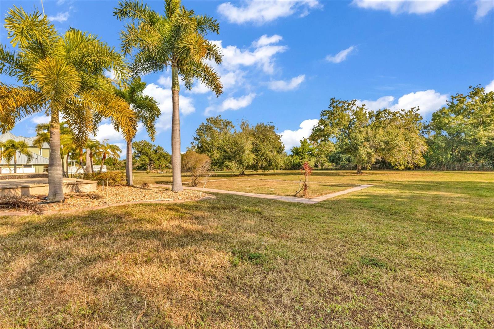 CLEVELAND NORTH - Residential