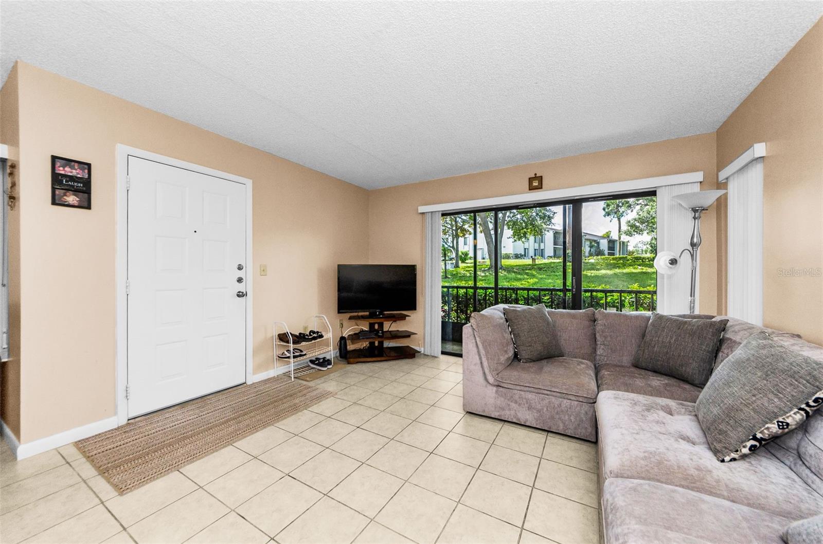 2575 PINE RIDGE WAY S E1