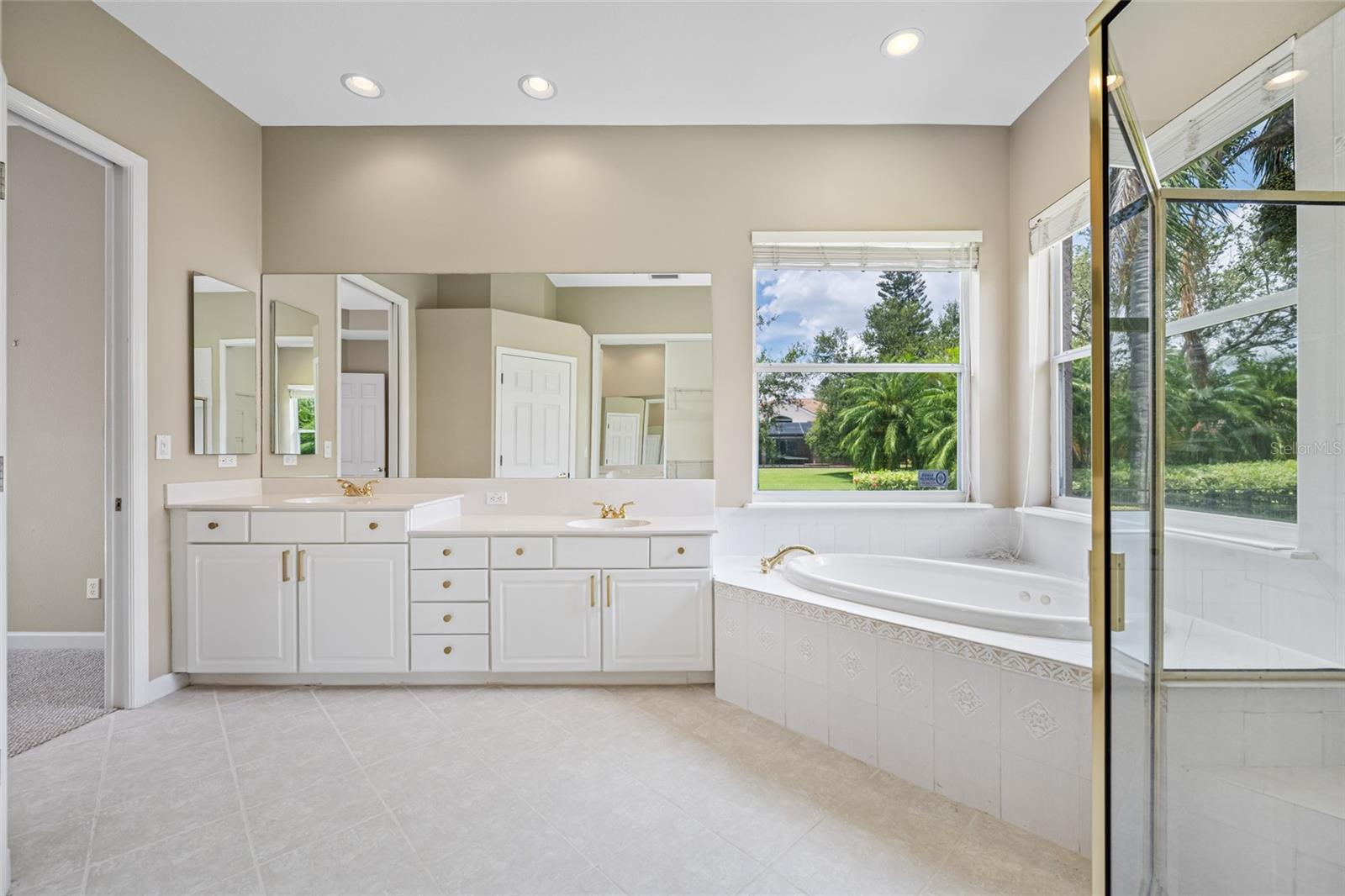BAYOU CLUB ESTATES TR 5 PH 4 - Residential