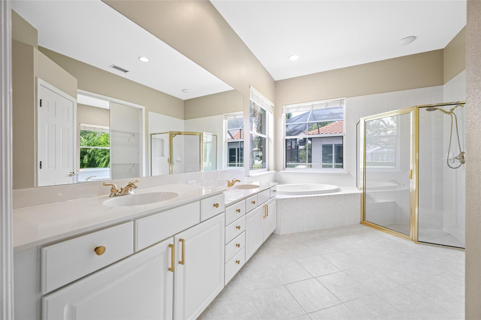 BAYOU CLUB ESTATES TR 5 PH 4 - Residential