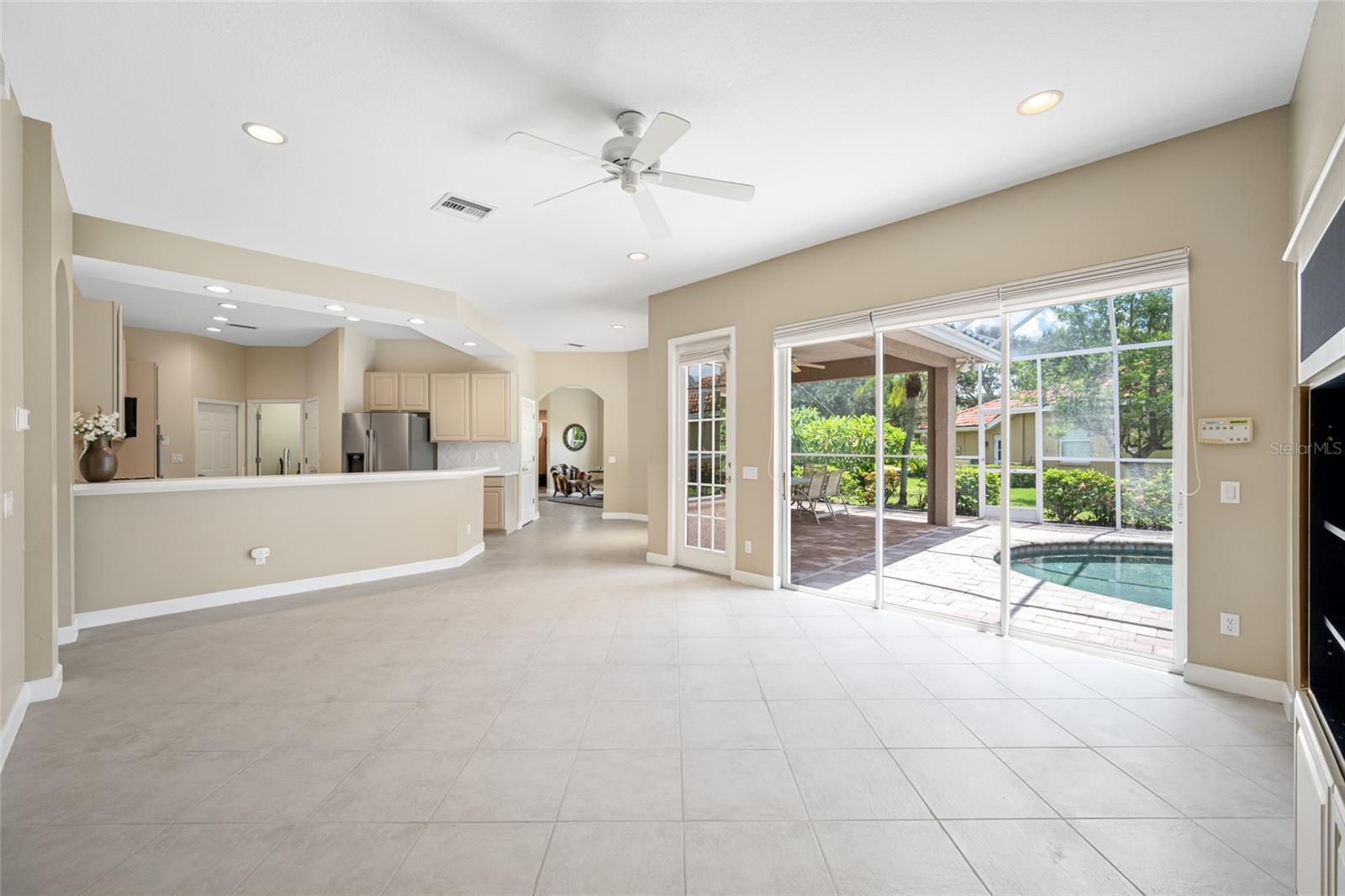 BAYOU CLUB ESTATES TR 5 PH 4 - Residential