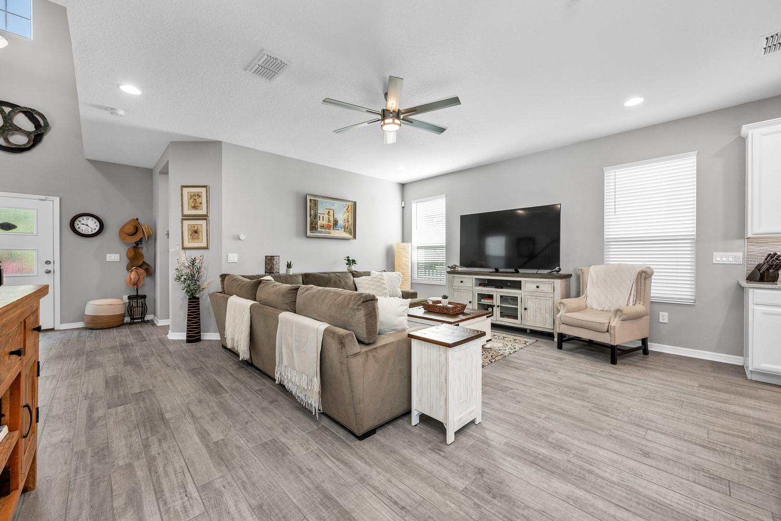 640 BAYERN LANE