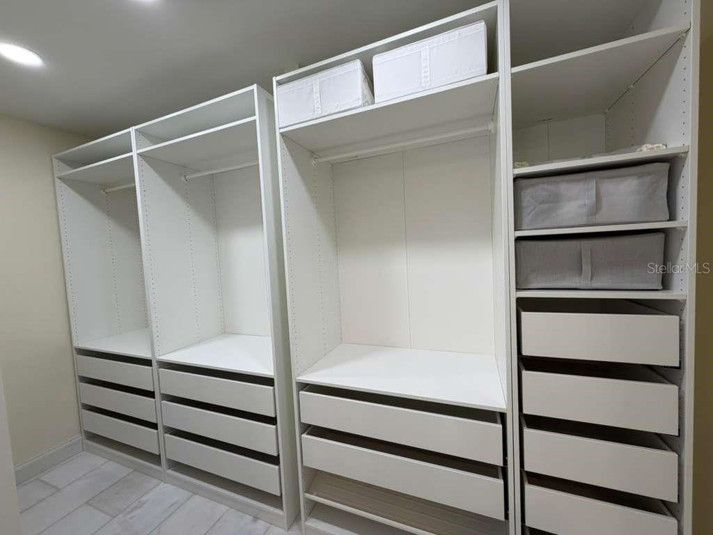 SABAL POINT SABAL GLEN AT - Residential