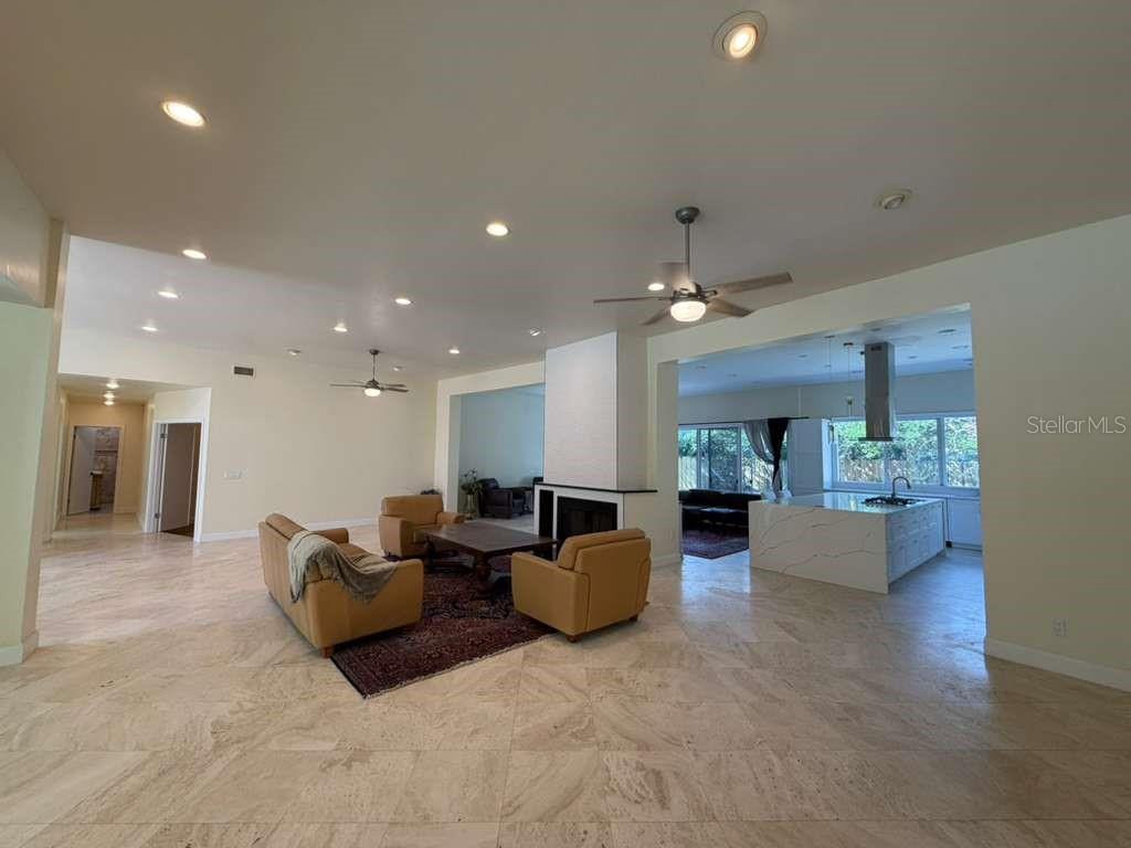 SABAL POINT SABAL GLEN AT - Residential