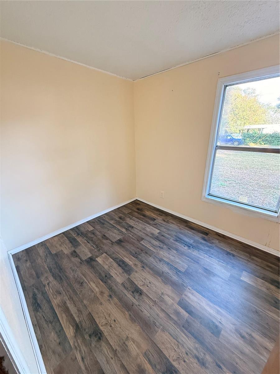 LITTLE LAKE WEIR ESTATE - Residential