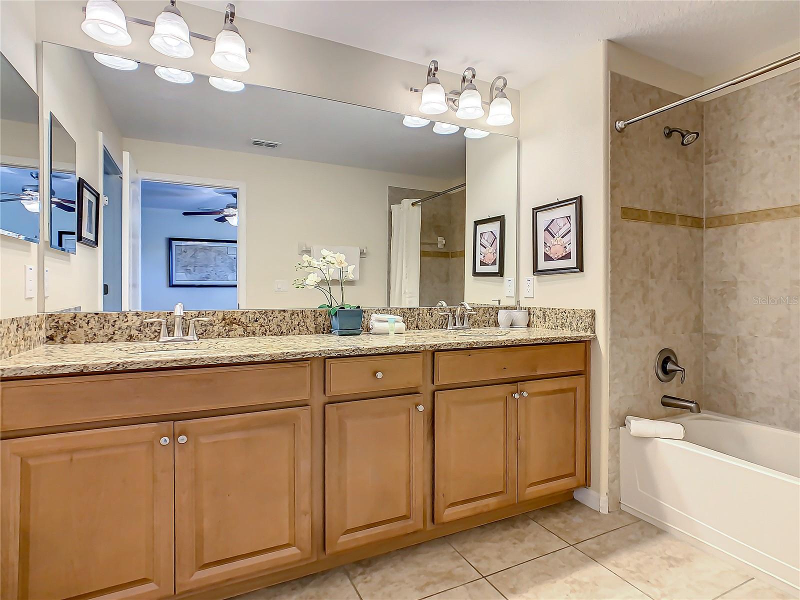 PARADISE PALMS RESIDENCE PH 02 - Residential