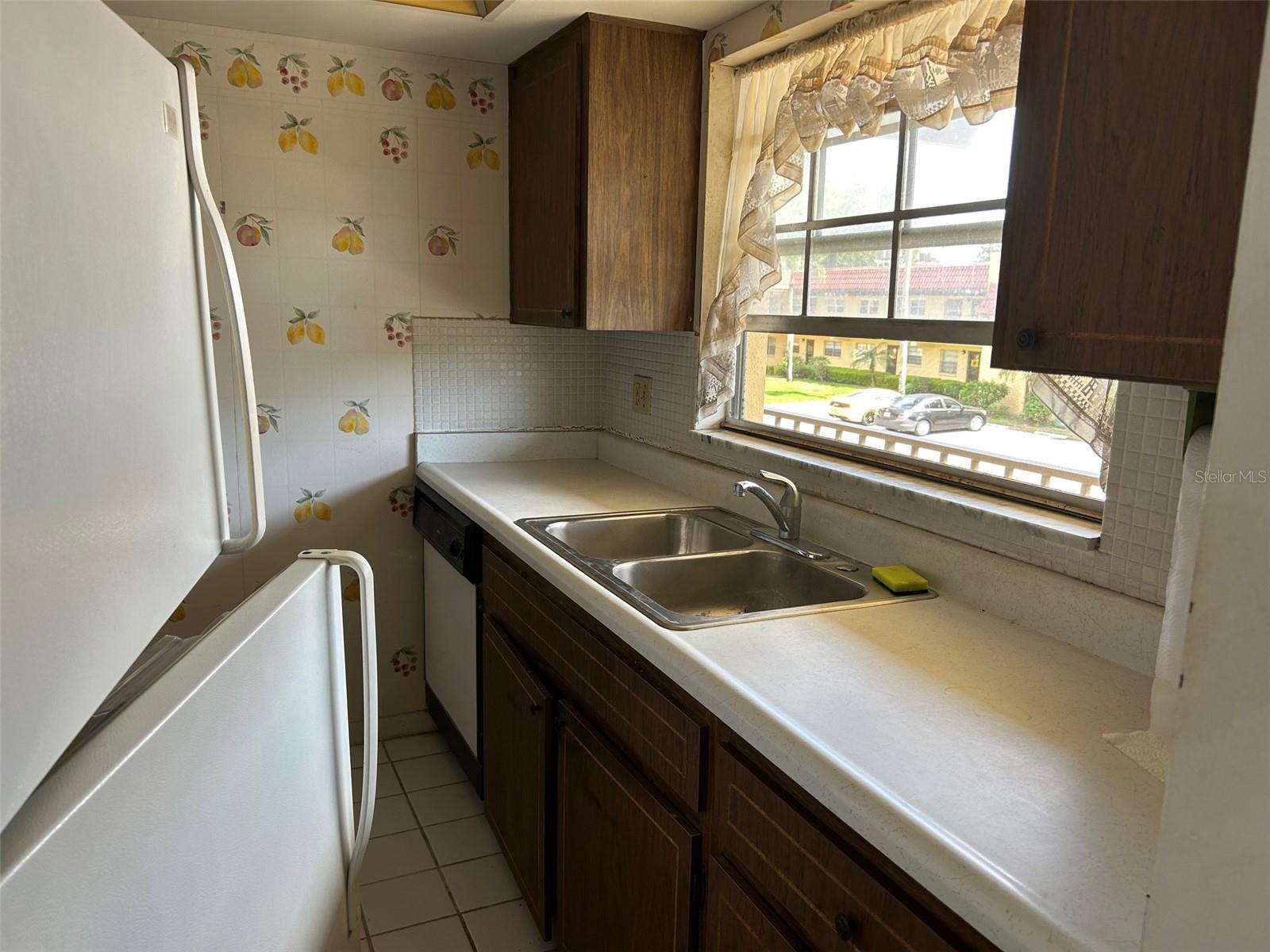 PENNWOOD MANOR - Residential