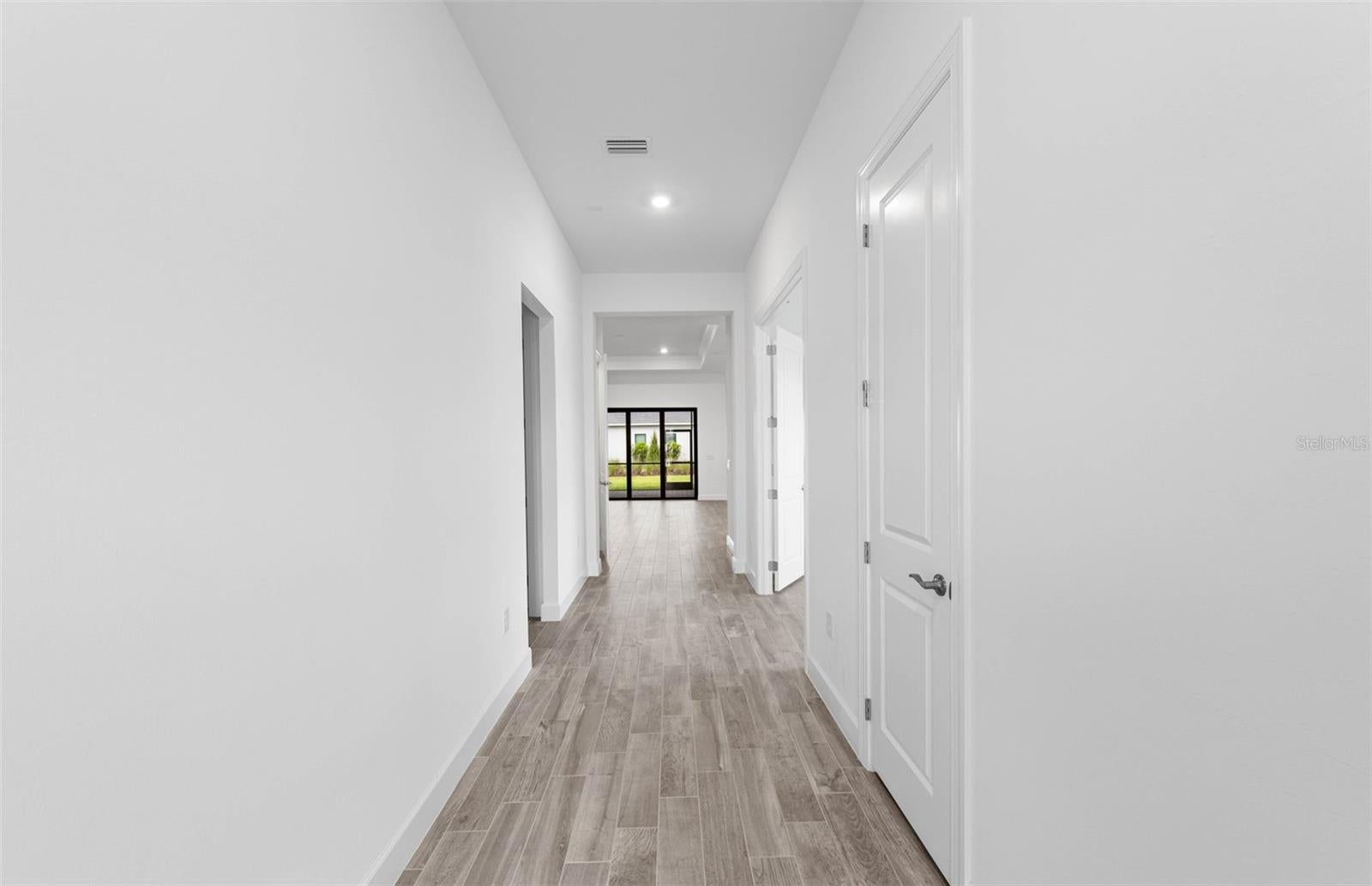5006 GOLDEN SHORE COURT