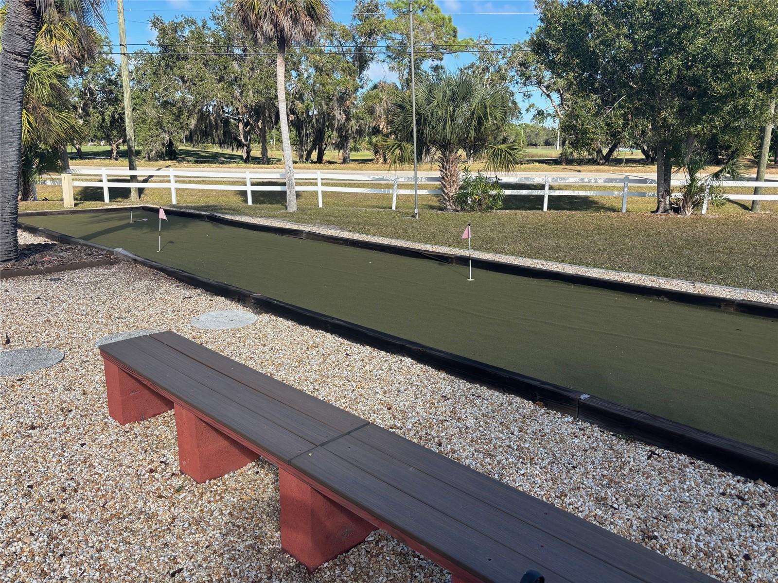 GLEN OAKS GARDEN APTS 3 - Residential Lease