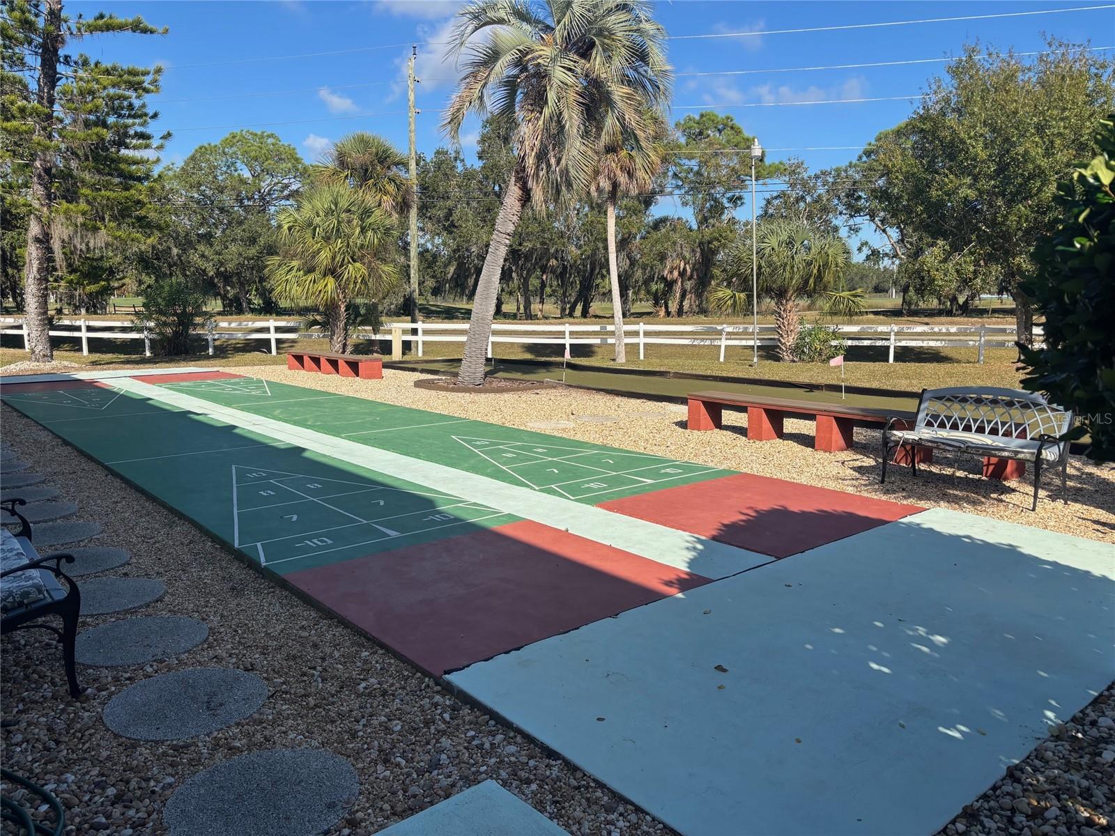 GLEN OAKS GARDEN APTS 3 - Residential Lease