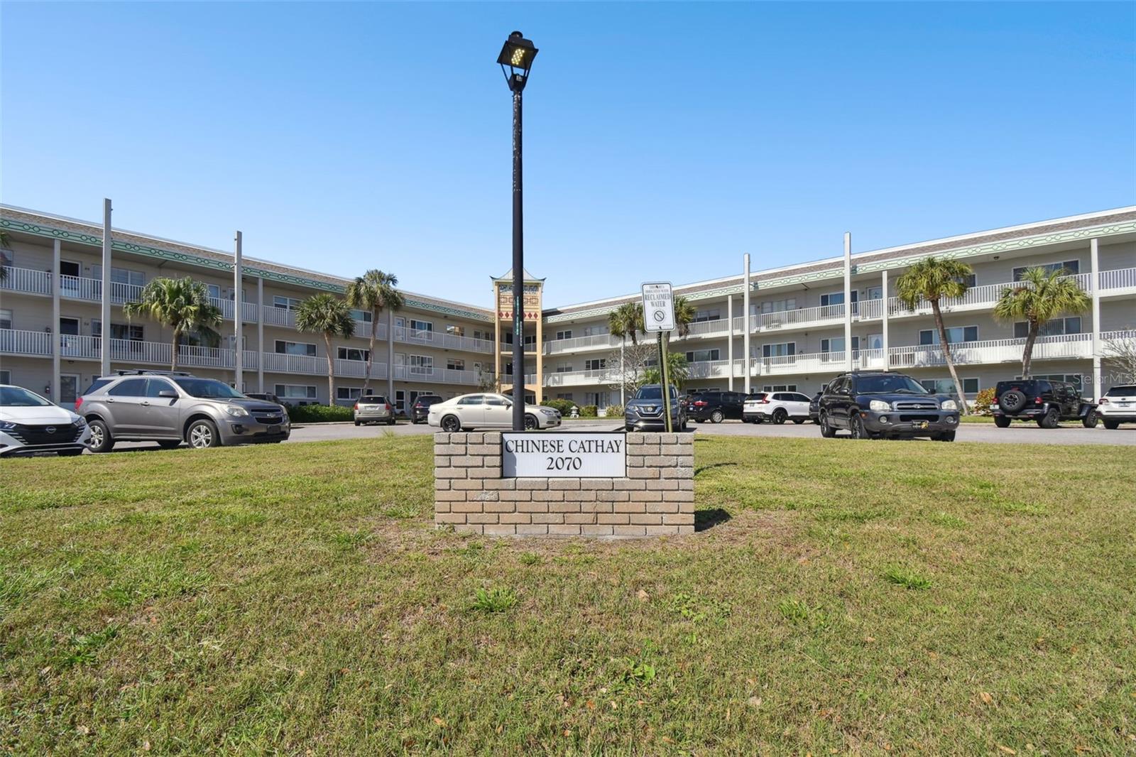 2070 WORLD PARKWAY BOULEVARD 34
