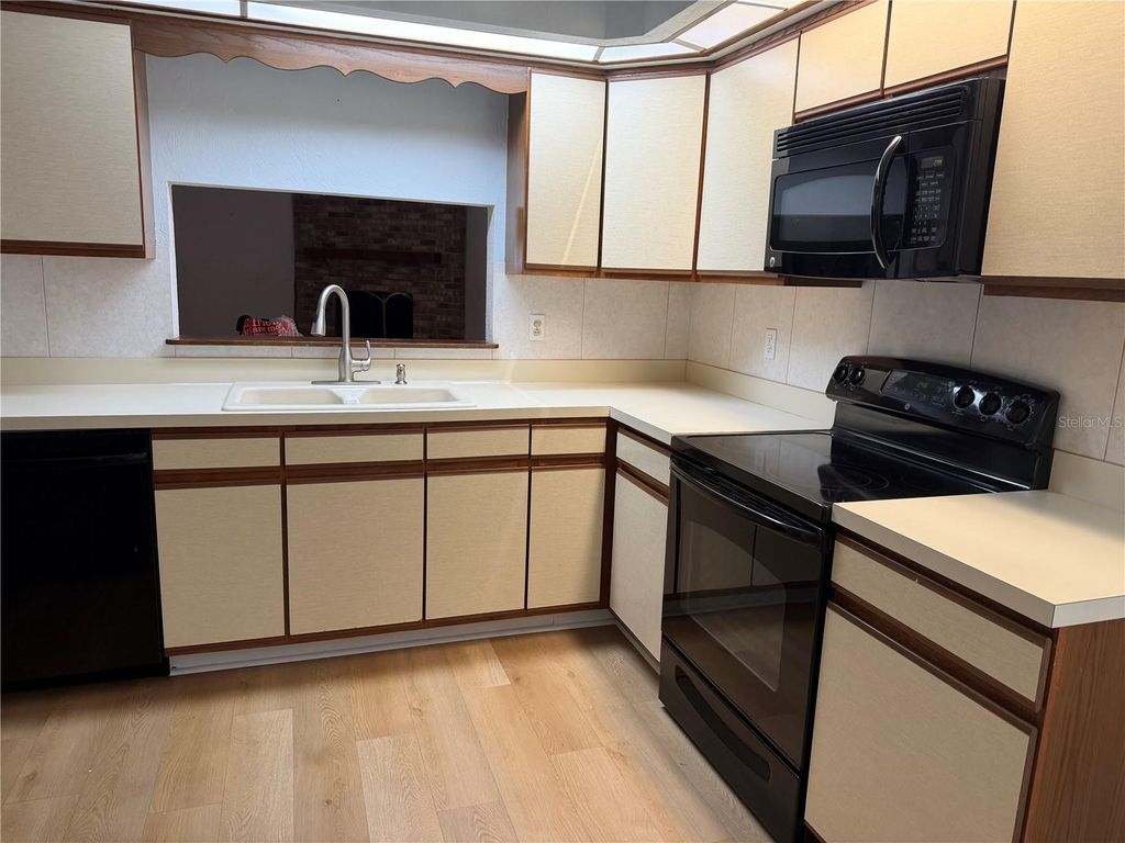 Photo of 95 Cotton Seed Trail, Ormond Beach, FL 32174 (MLS # V4948975)