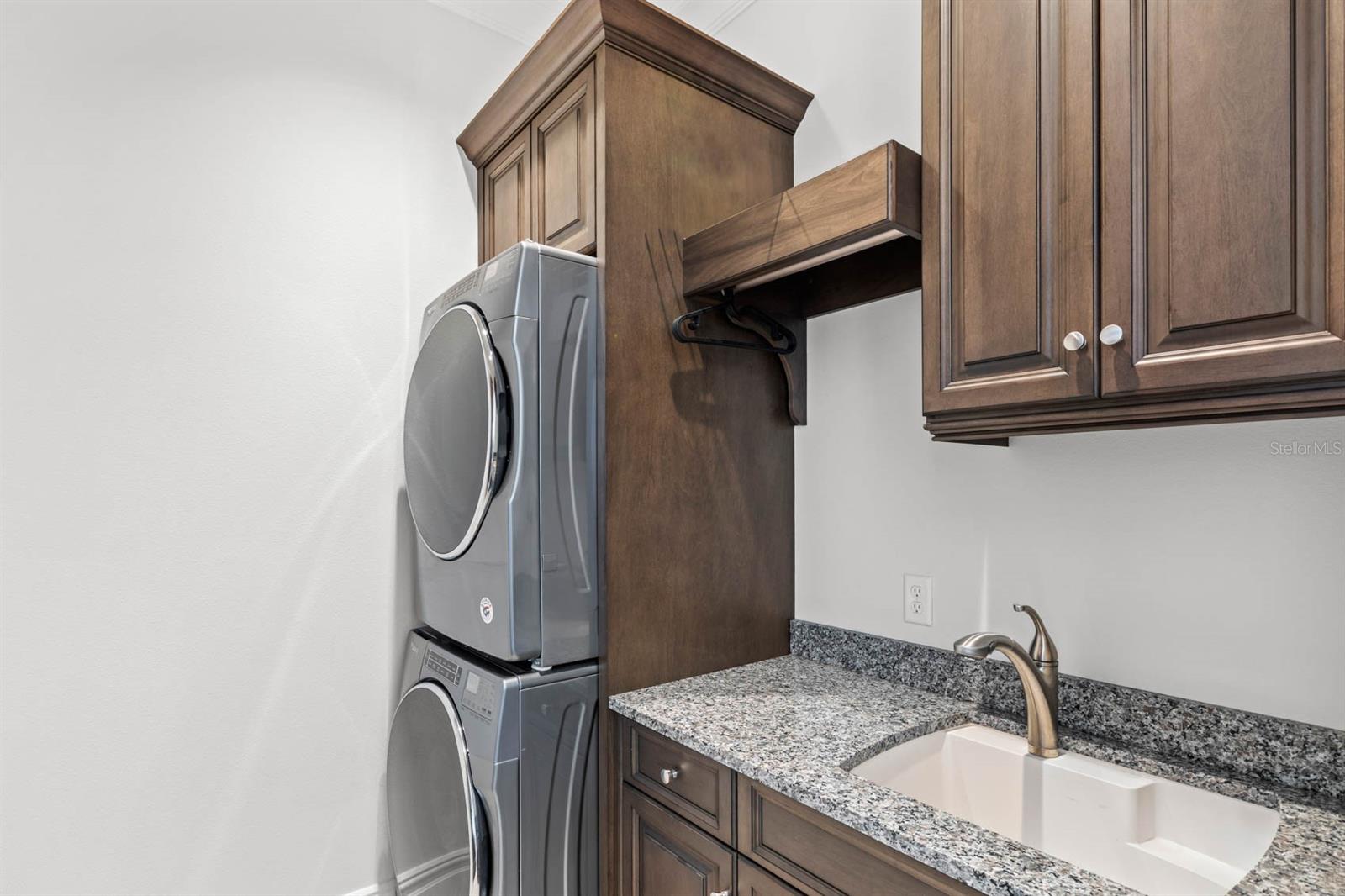 GOLDEN OAK PH 4 - Residential