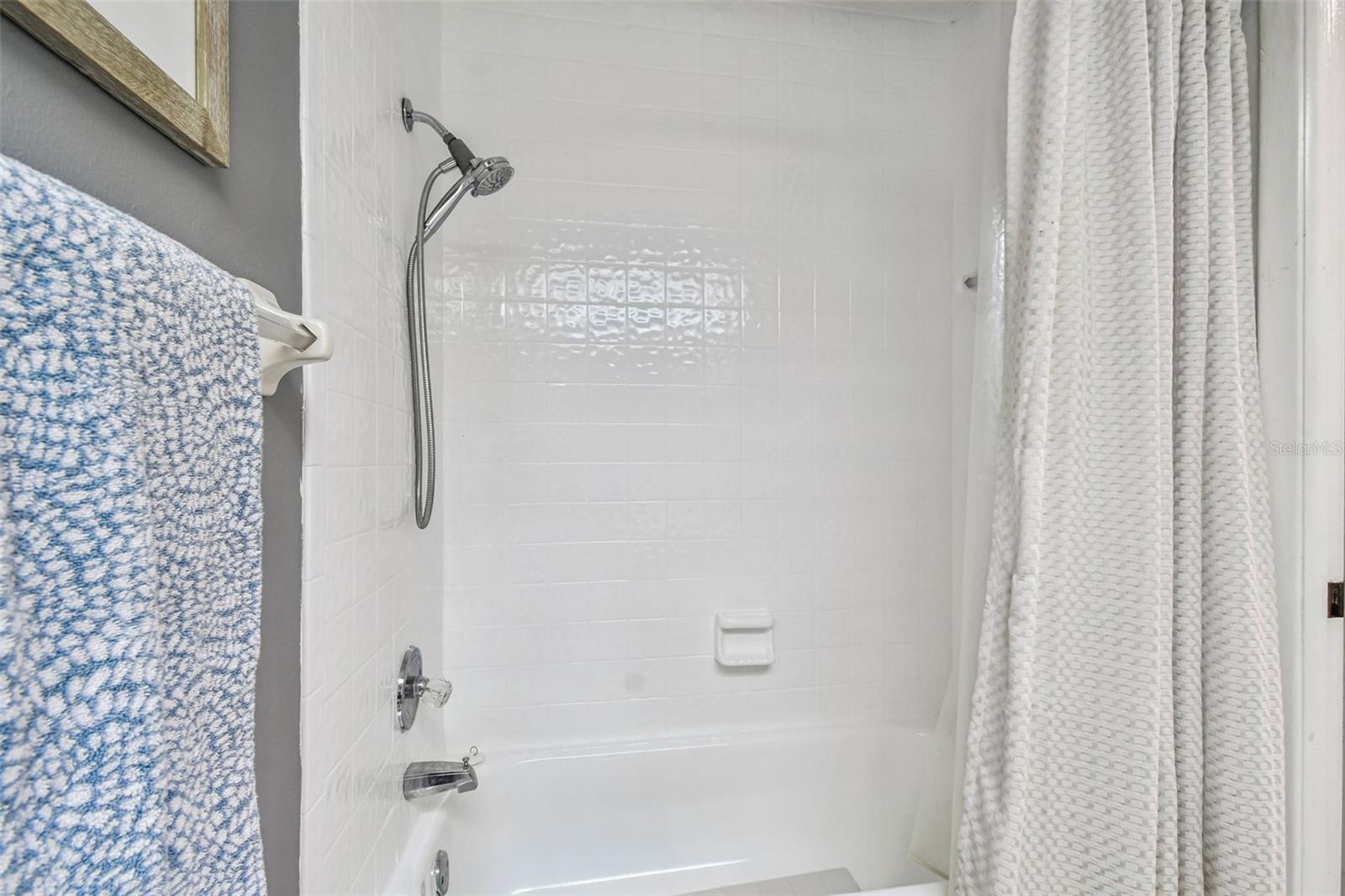 LE REFUGE A CONDO - Residential