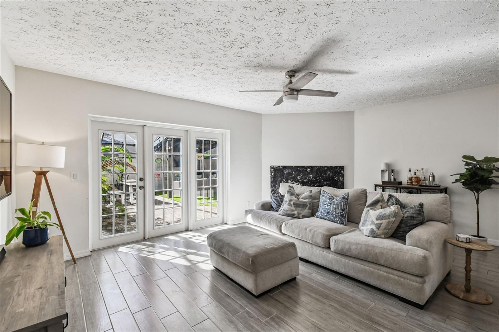 LE REFUGE A CONDO - Residential