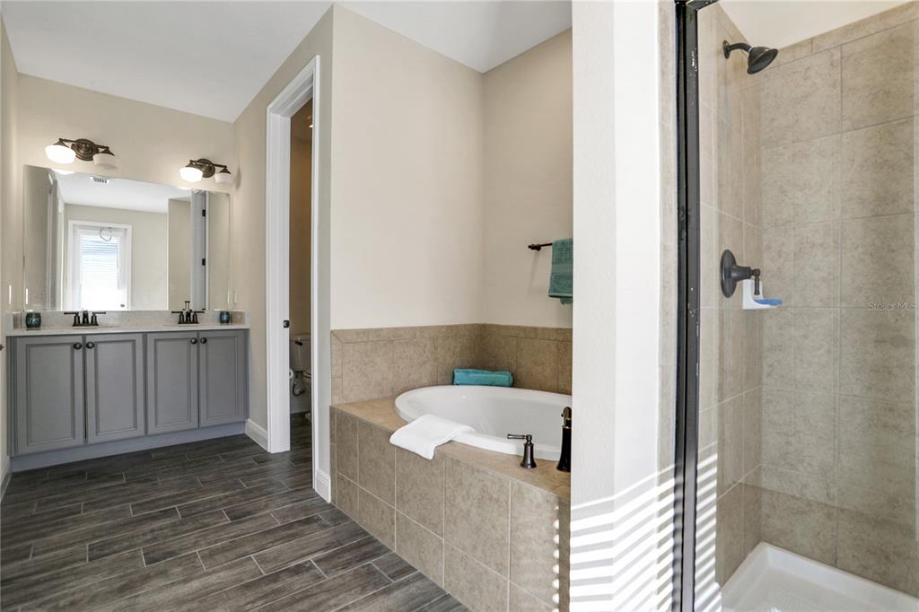 ROLLING OAKS PH 5 - Residential