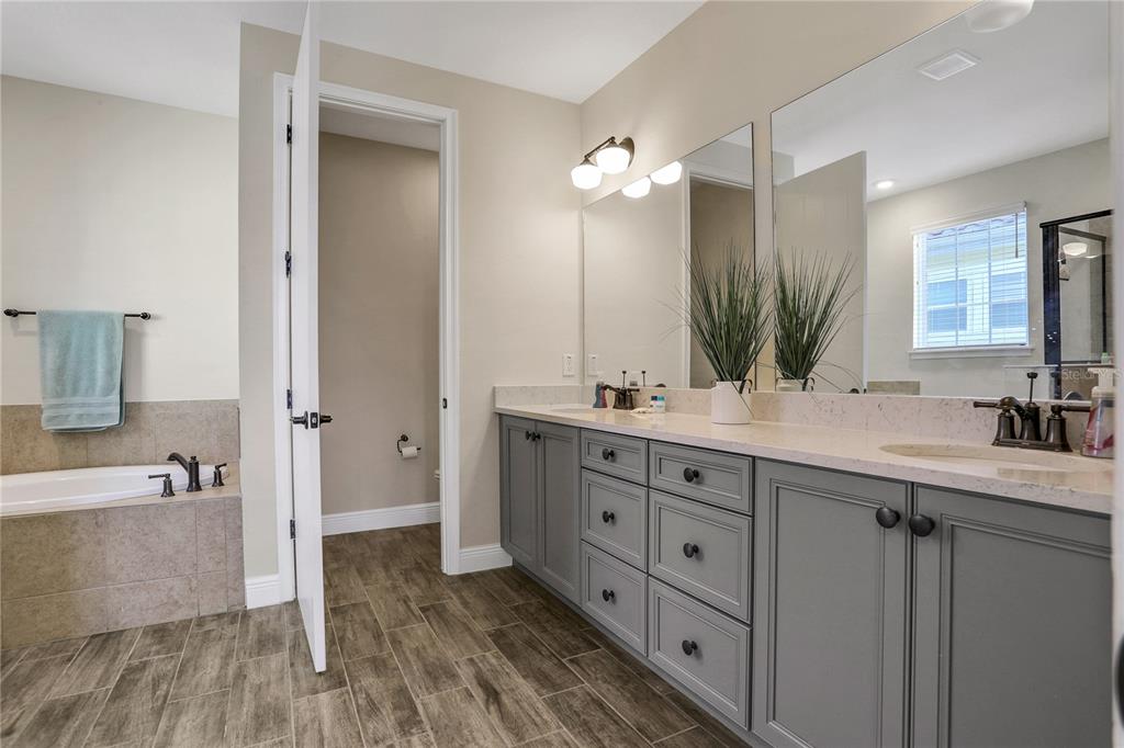 ROLLING OAKS PH 5 - Residential