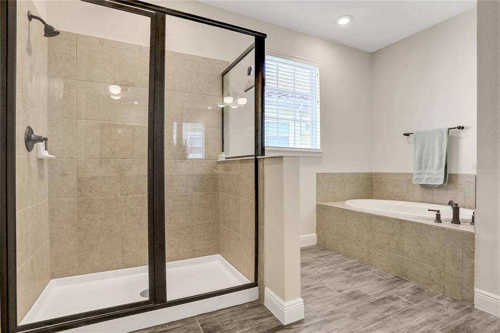 ROLLING OAKS PH 5 - Residential