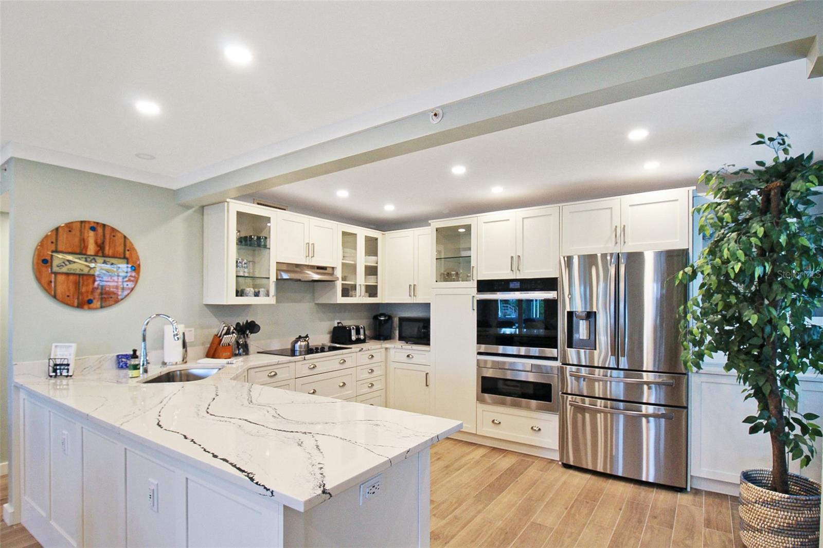 GULF & BAY CLUB BAYSIDE - Residential Lease