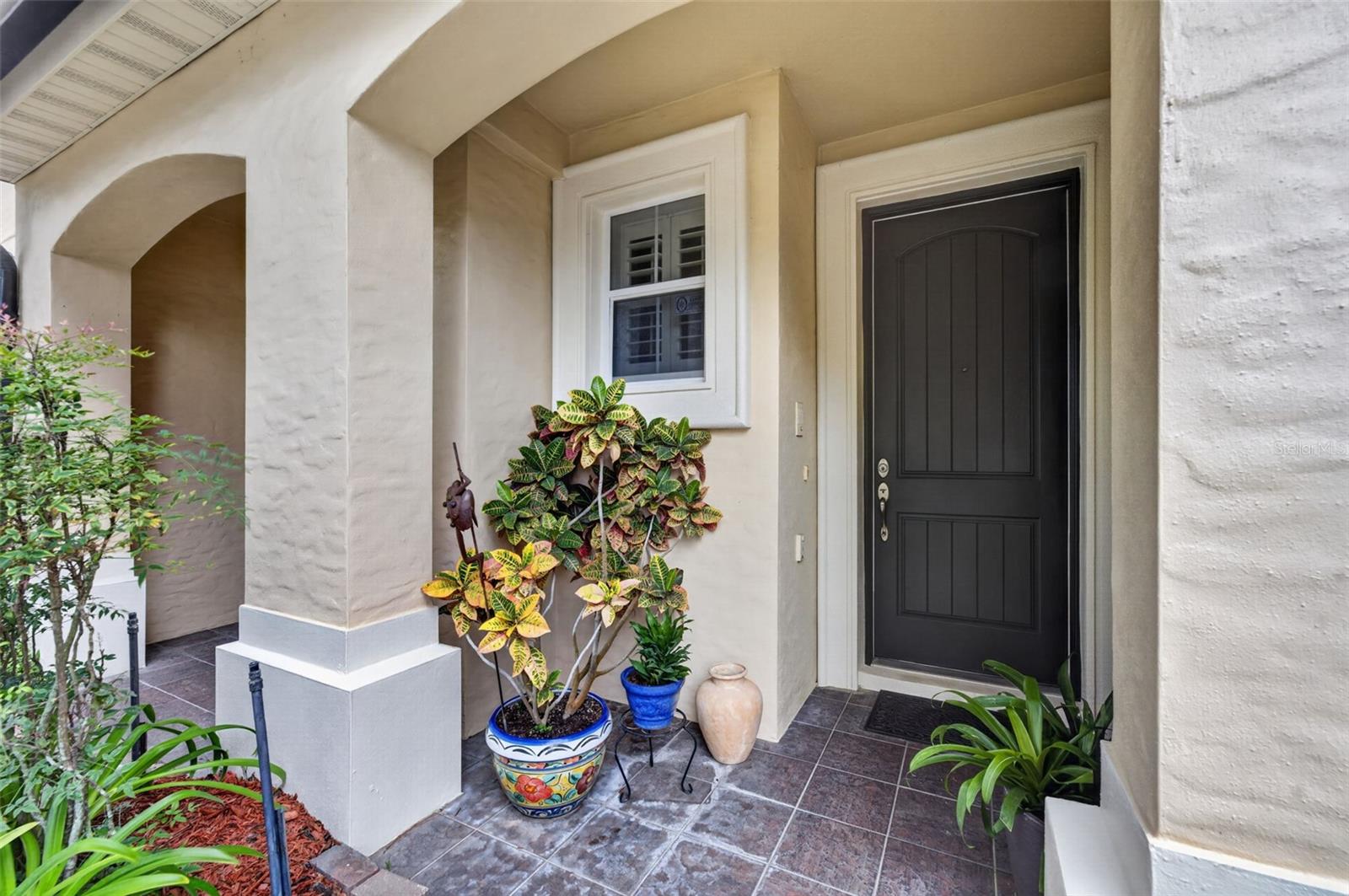 1395 BENEVOLENT STREET