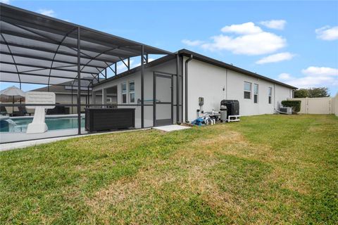 A home in HOWEY IN THE HILLS