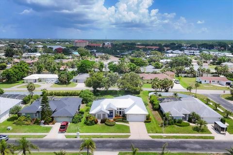 Photo of 404 Bayside Lane, Nokomis, FL 34275 (MLS # A4660022)