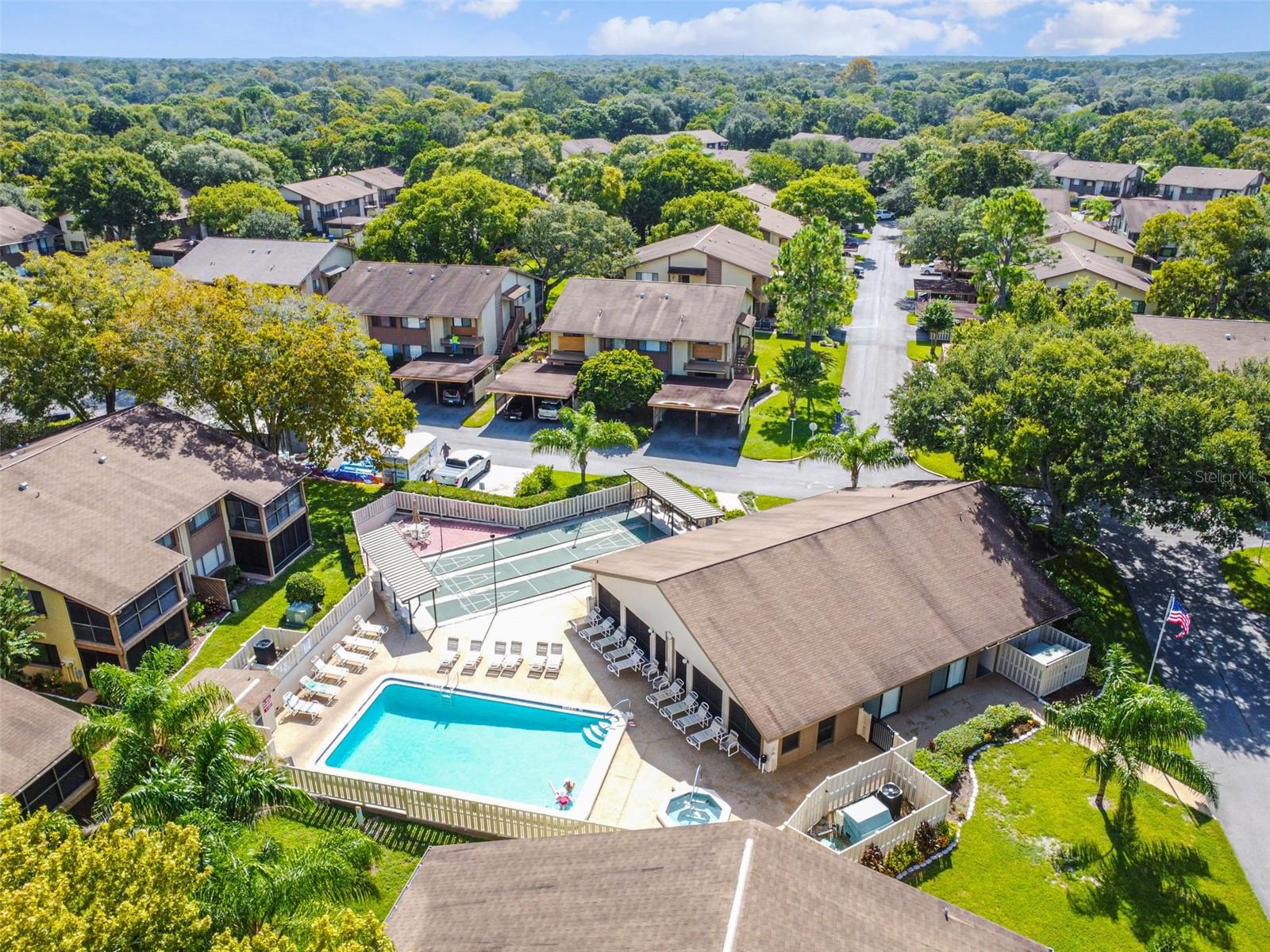 BEACON WOODS VILLAGE - Residential