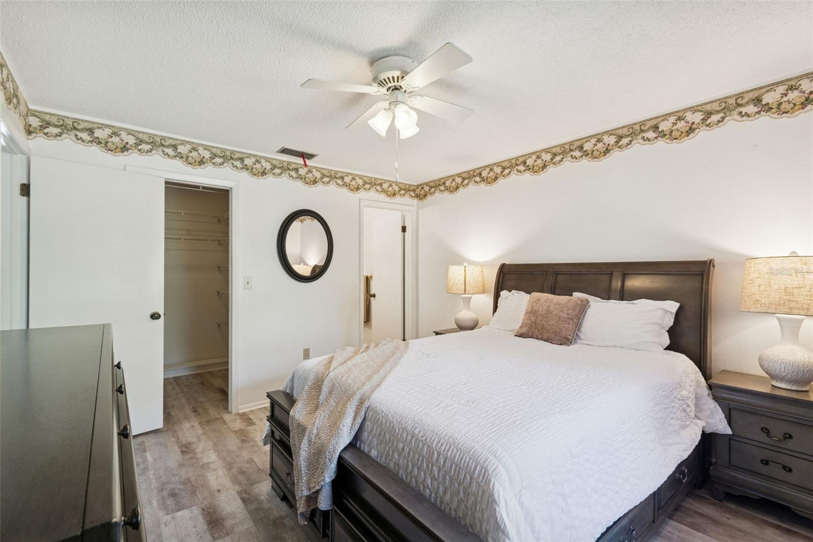 BEACON WOODS VILLAGE - Residential