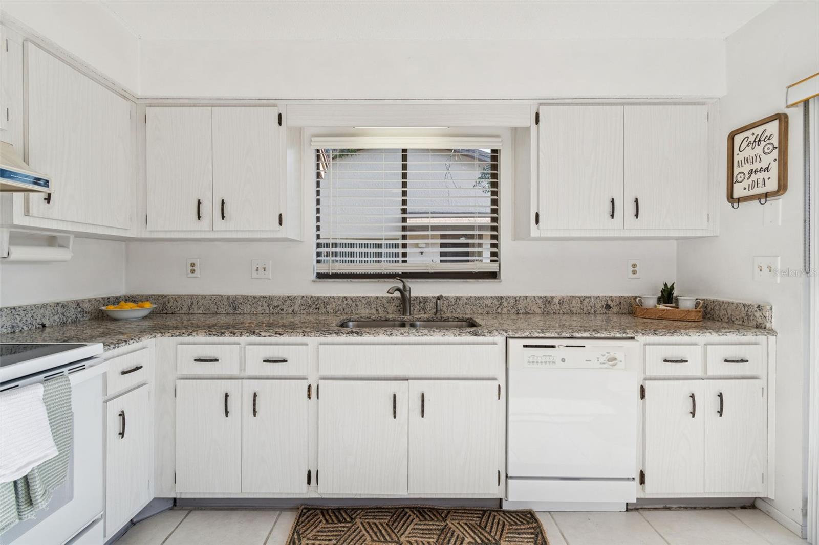 BEACON WOODS VILLAGE - Residential