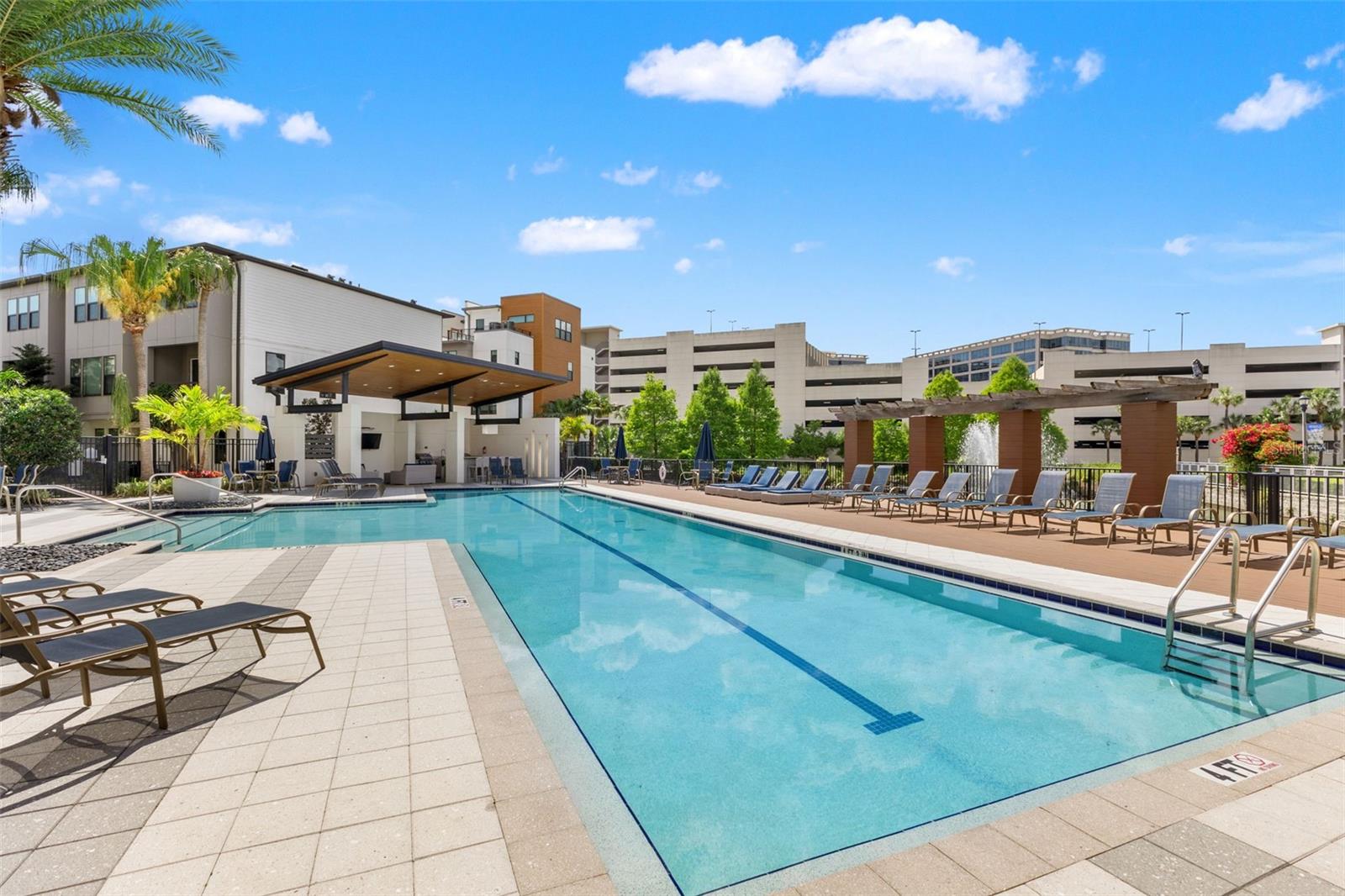 WESTSHORE VILLAGE TWNHMS - Residential