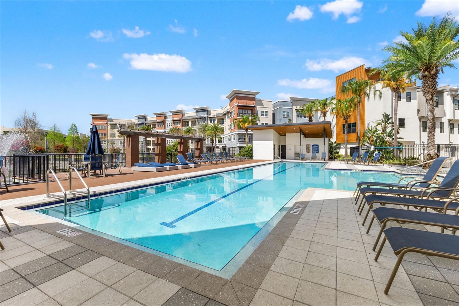 WESTSHORE VILLAGE TWNHMS - Residential