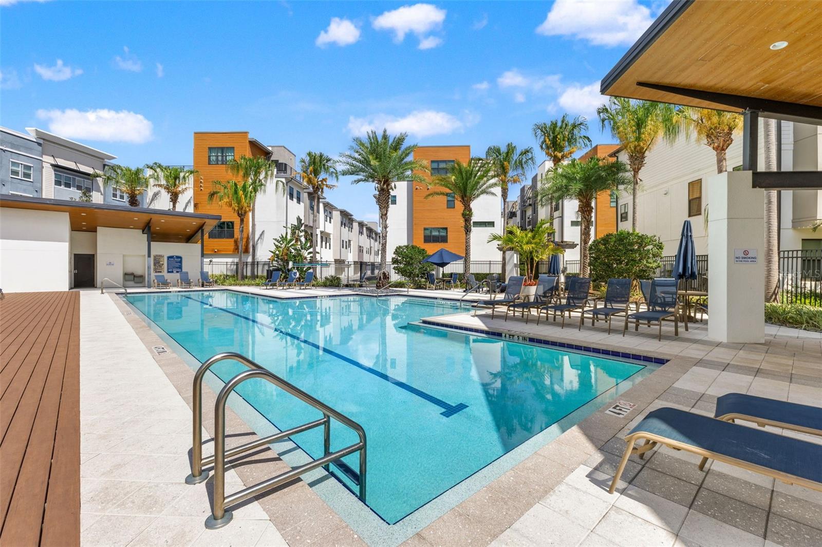 WESTSHORE VILLAGE TWNHMS - Residential