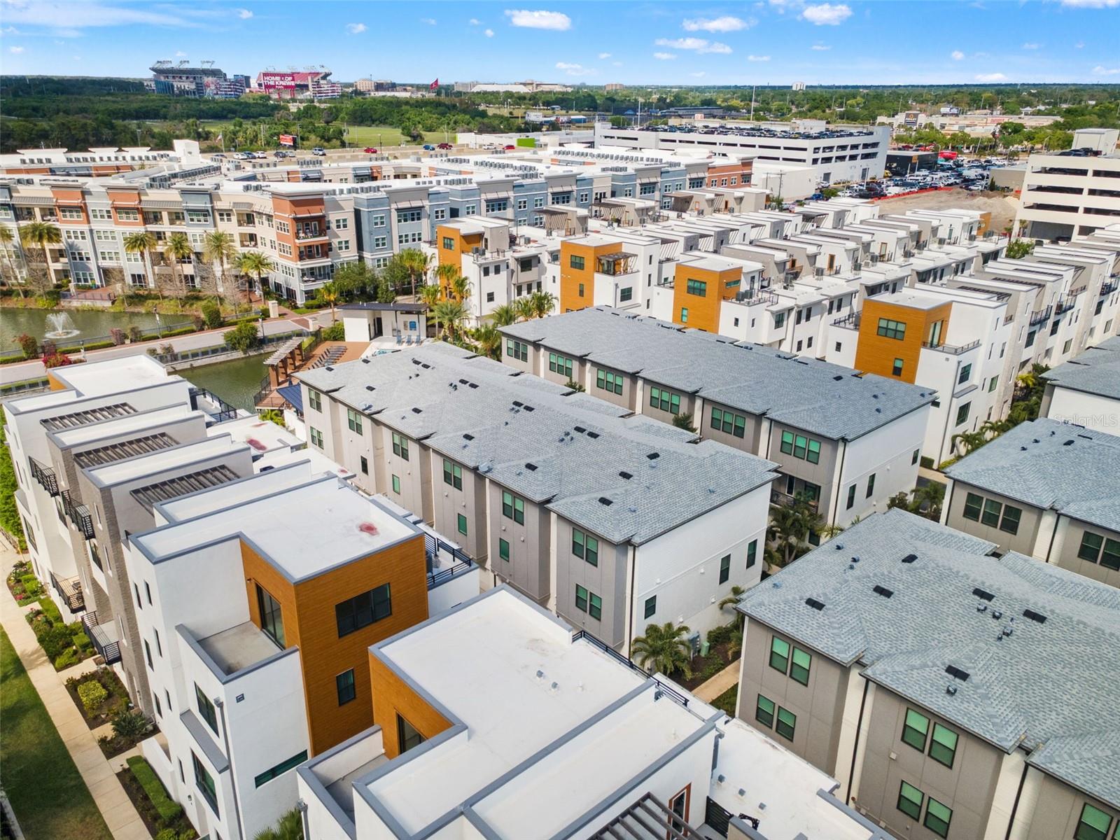 WESTSHORE VILLAGE TWNHMS - Residential