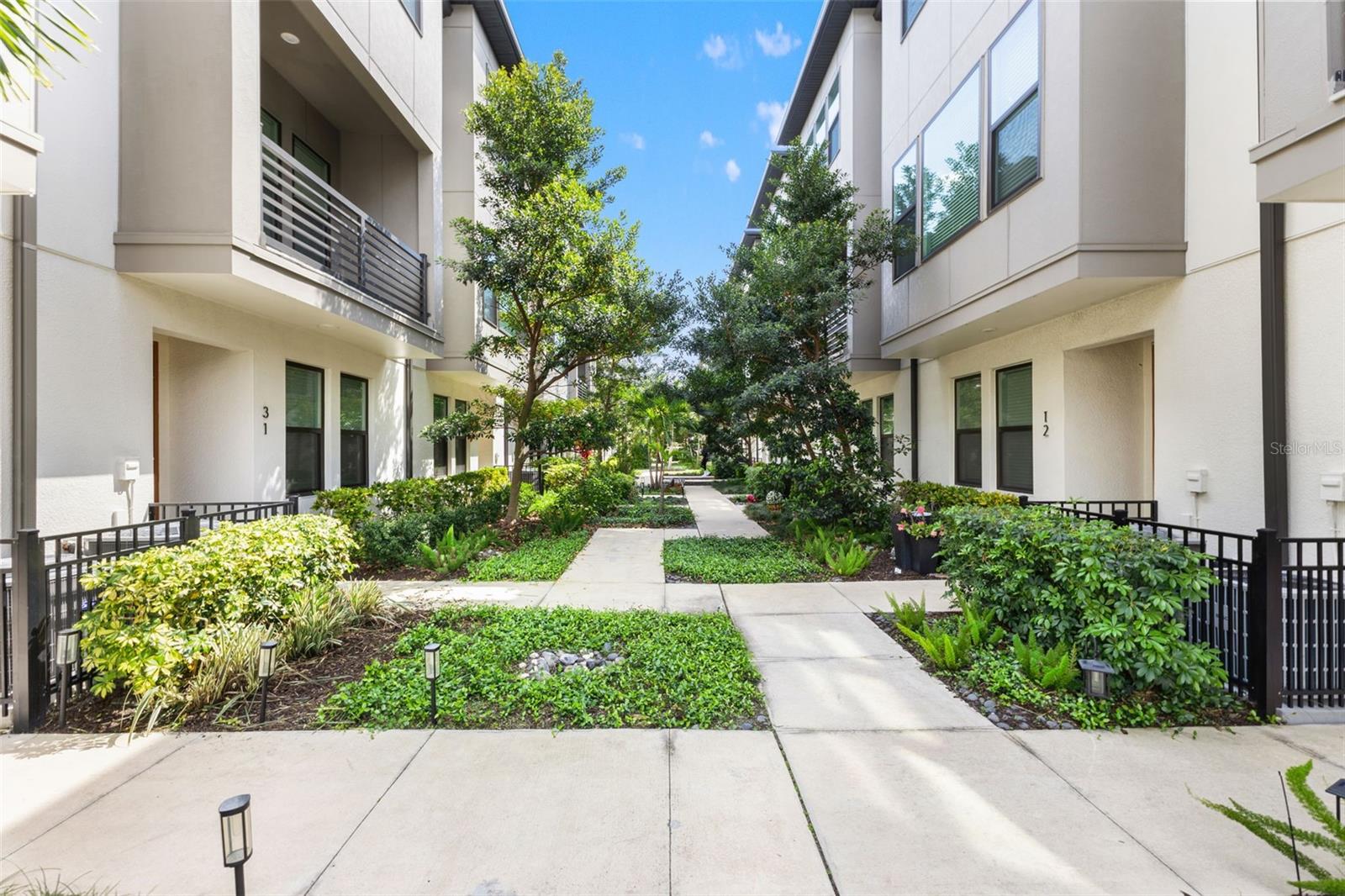 WESTSHORE VILLAGE TWNHMS - Residential