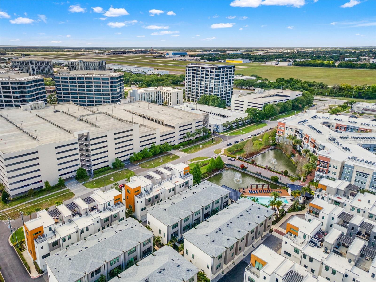 WESTSHORE VILLAGE TWNHMS - Residential