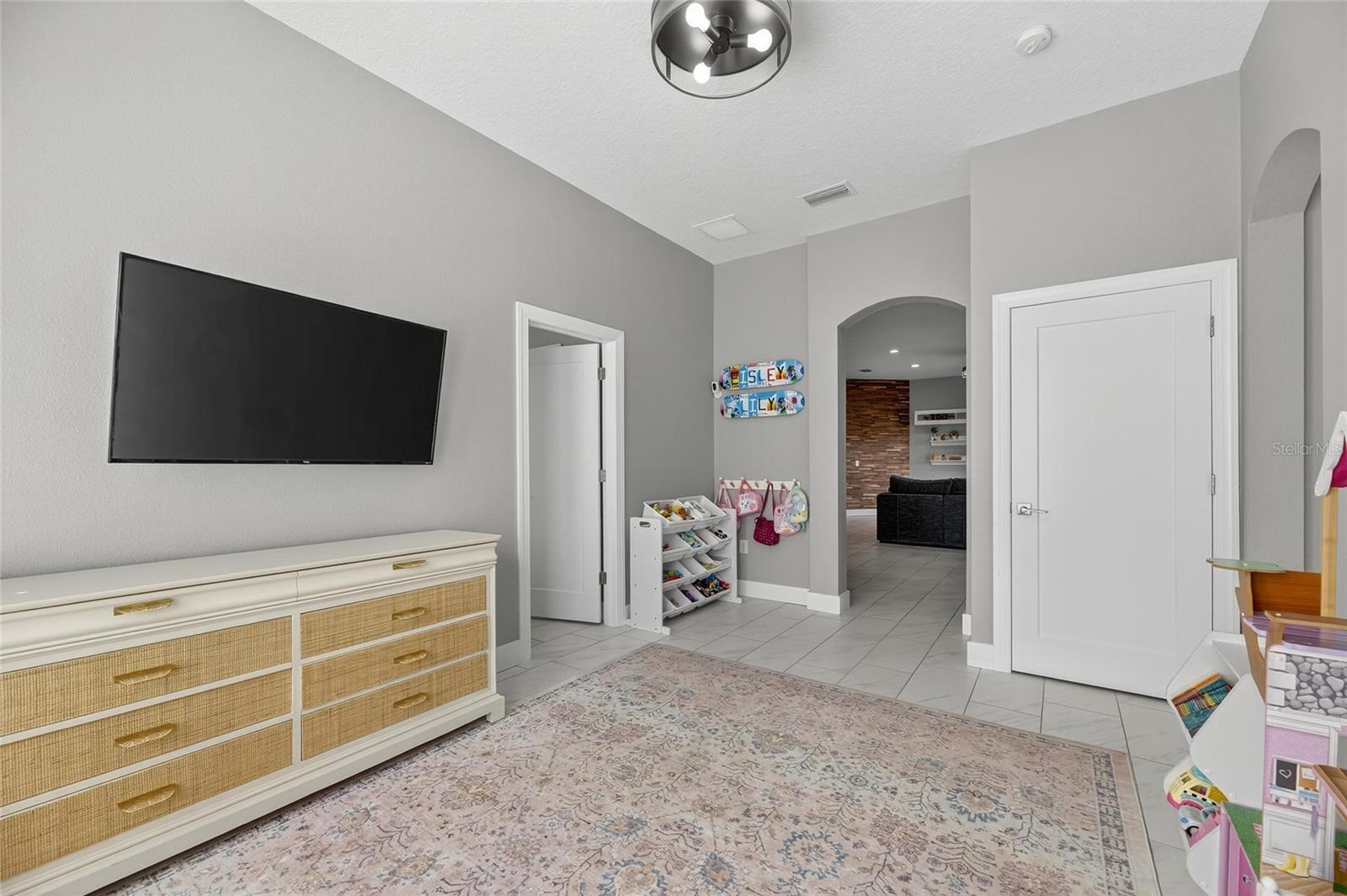 MIRABAY PH 1B-1/2A-1/3B-1 - Residential