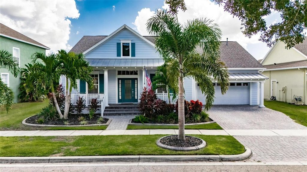 Photo of 526 Islebay Drive, Apollo Beach, FL 33572 (MLS # TB8434879)