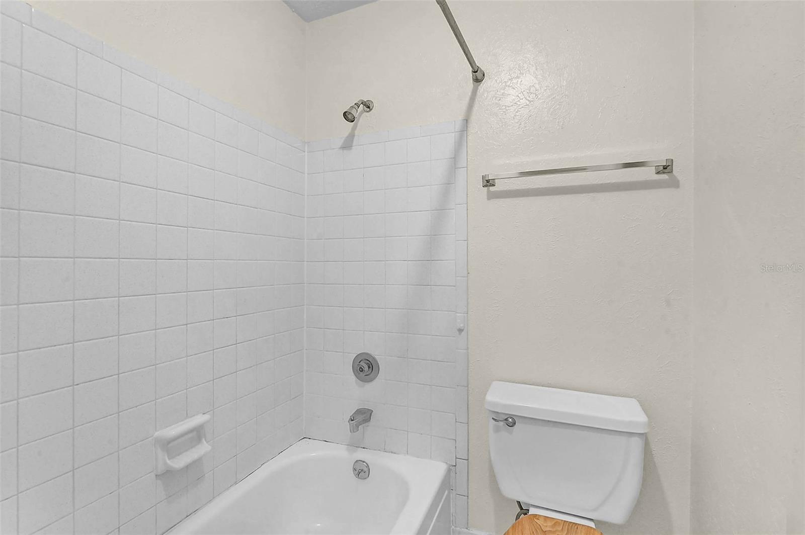 HIDDEN HOLLOW CONDO - Residential