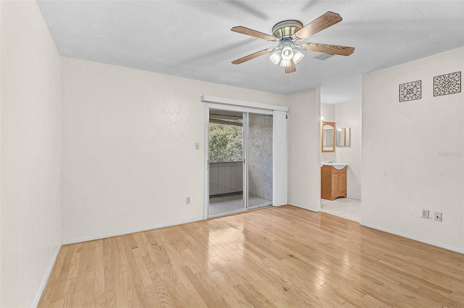 HIDDEN HOLLOW CONDO - Residential