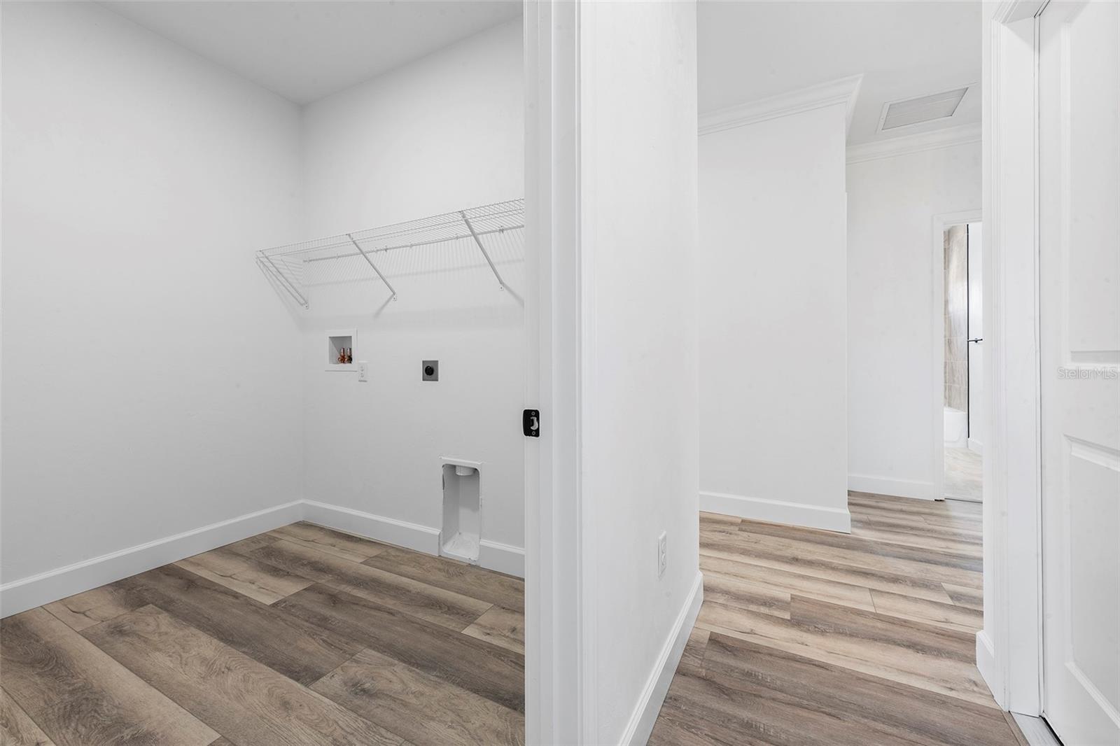 GRAND OAKS - Residential Lease