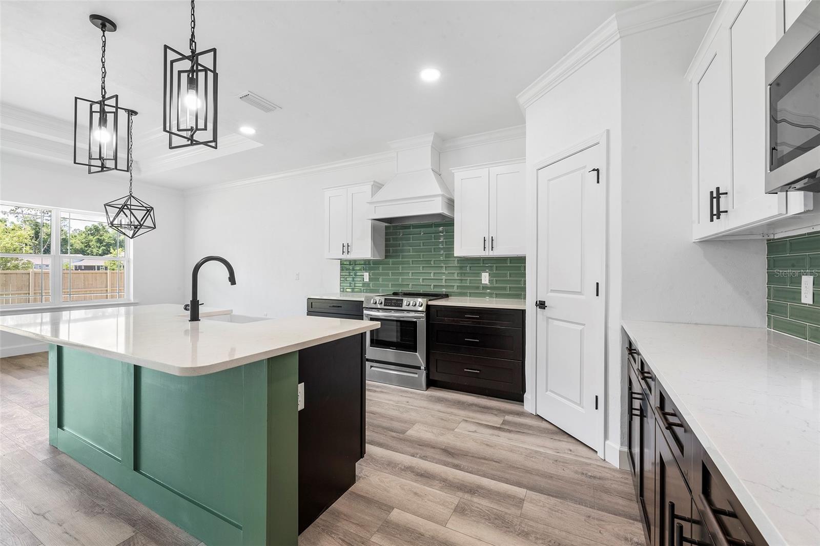 GRAND OAKS - Residential Lease