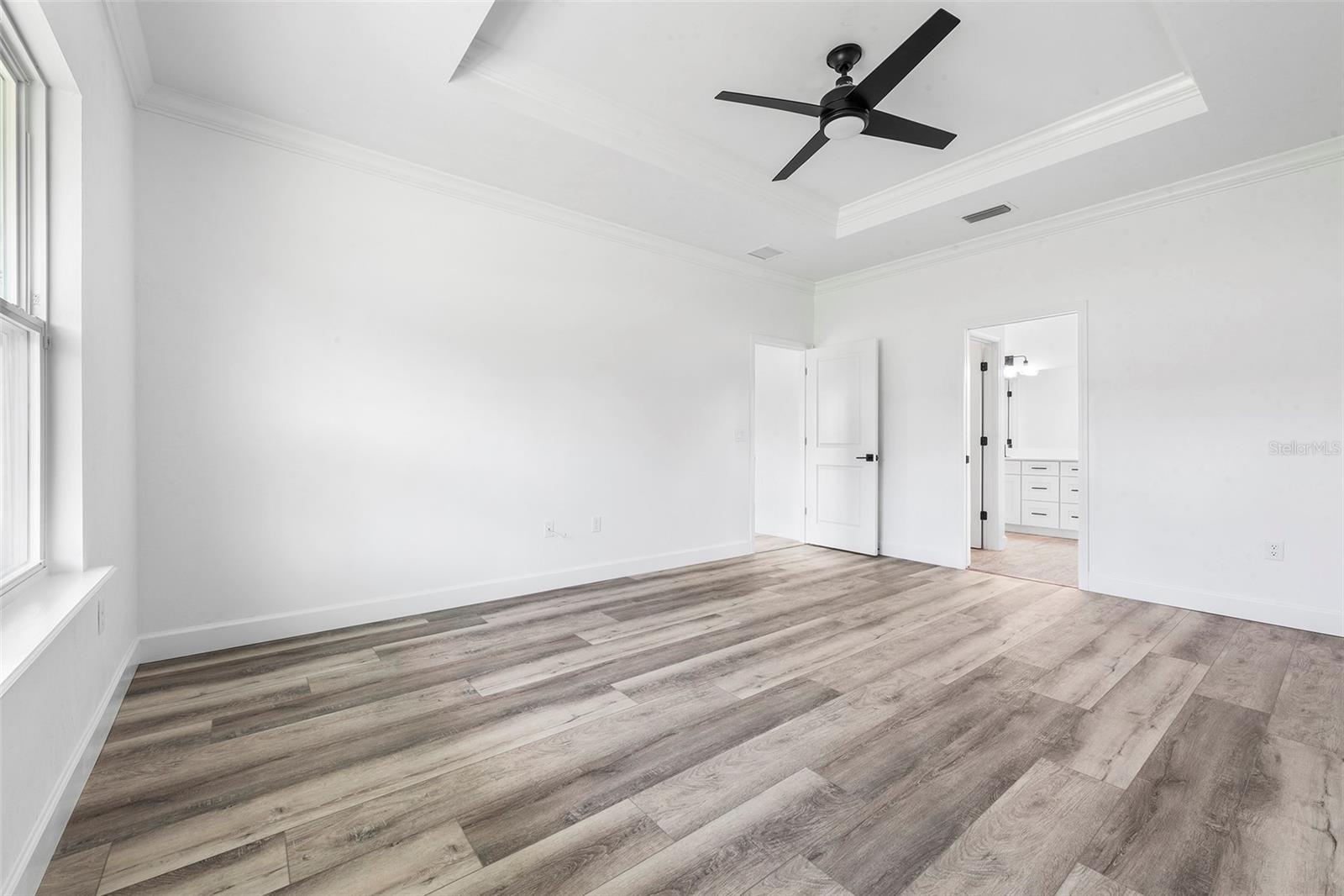 GRAND OAKS - Residential Lease