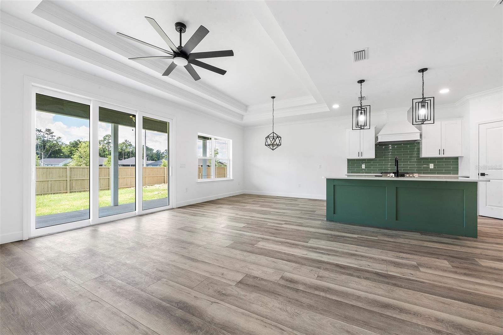 GRAND OAKS - Residential Lease