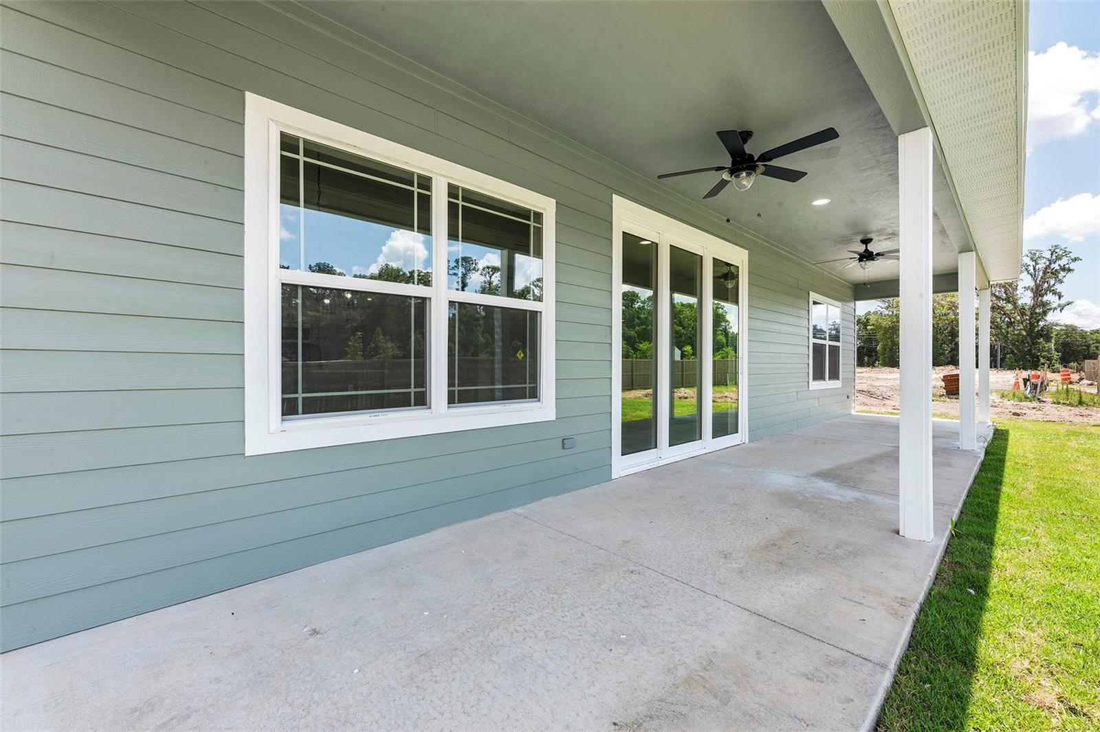 GRAND OAKS - Residential Lease