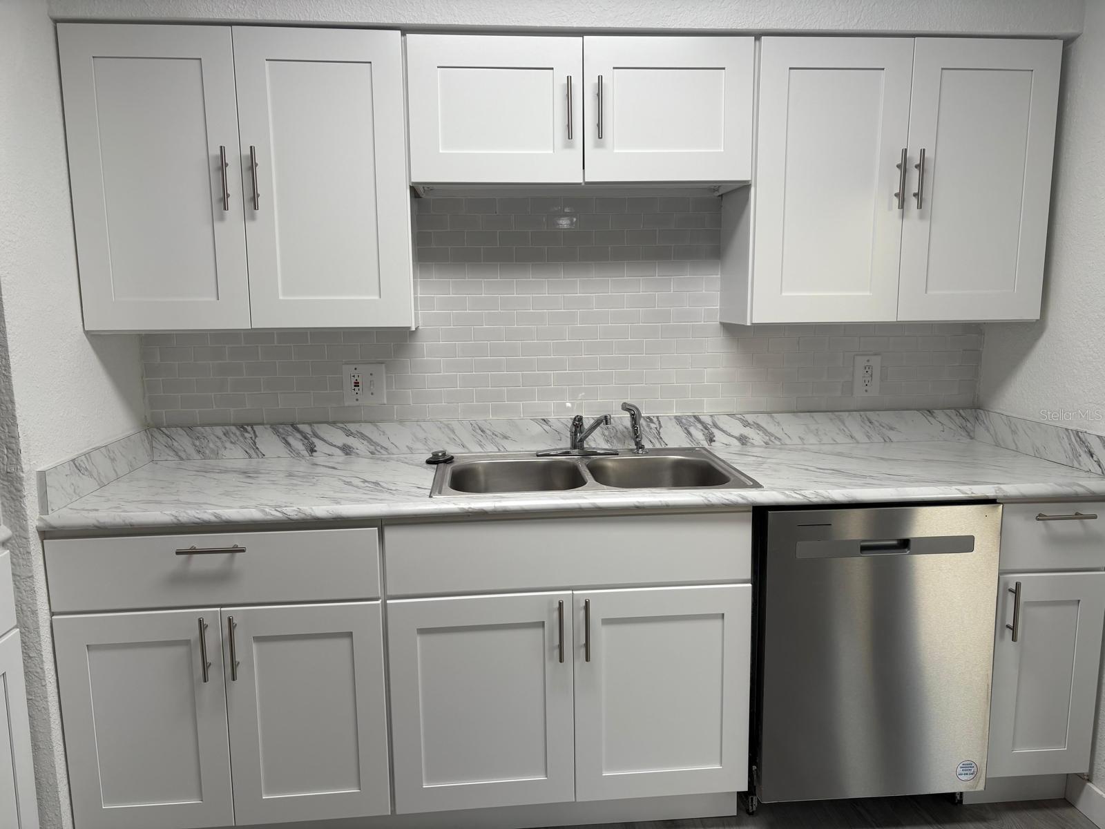 BIG TREE VILLAGE PH 01 FILE D - Residential Lease