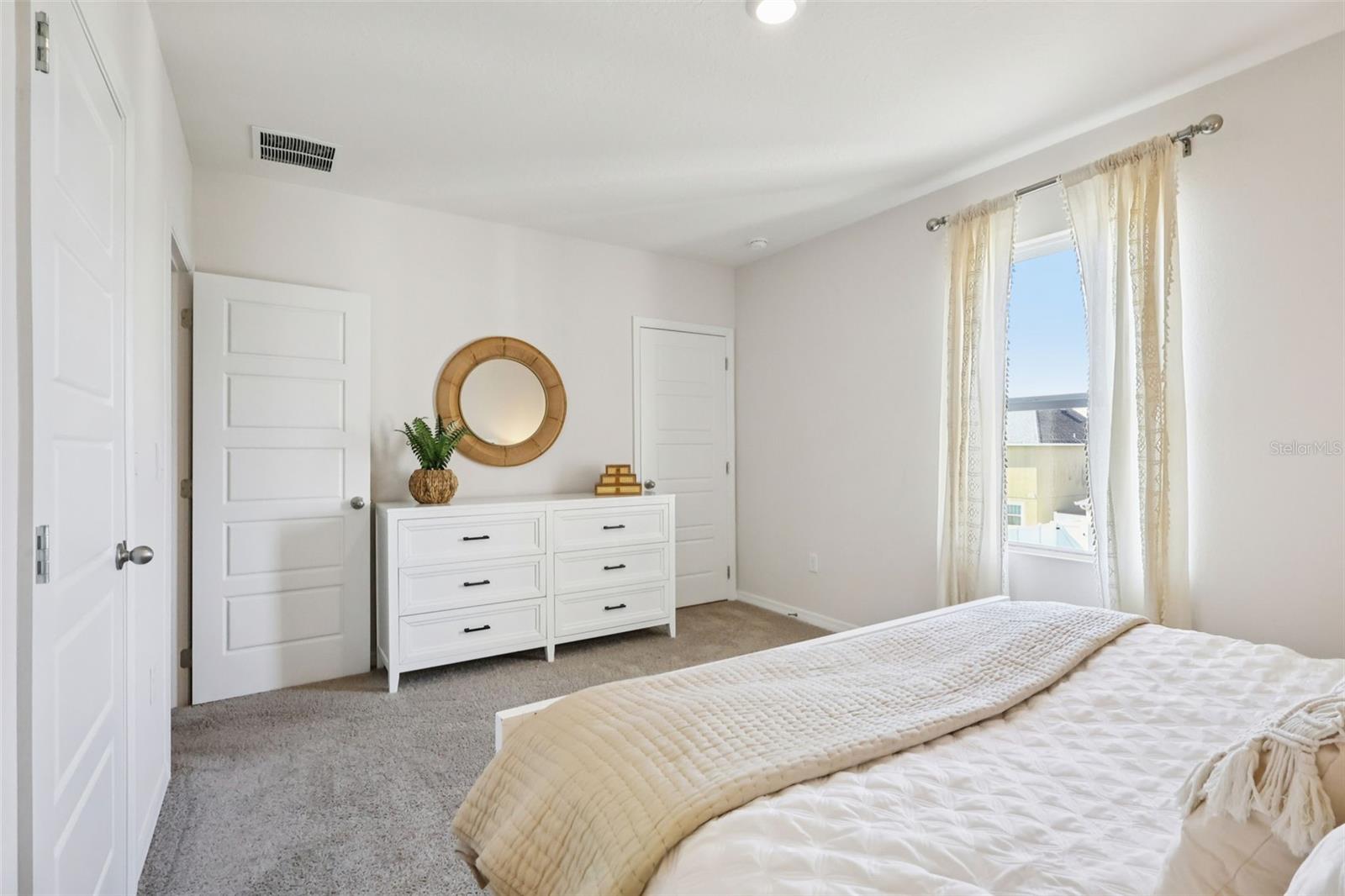 BRENTWOOD - Residential