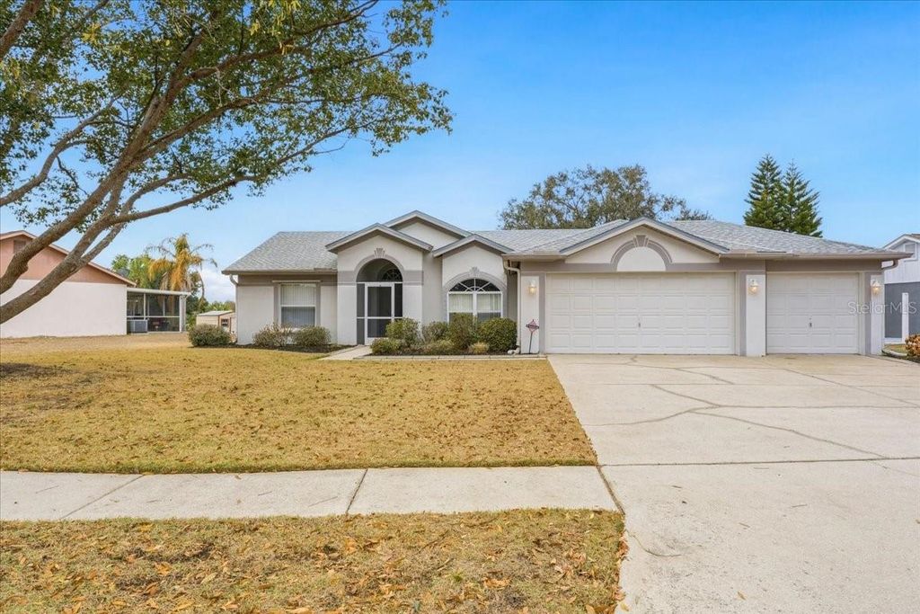 Photo of 10615 Foxcrest Way, Riverview, FL 33569 (MLS # TB8474530)