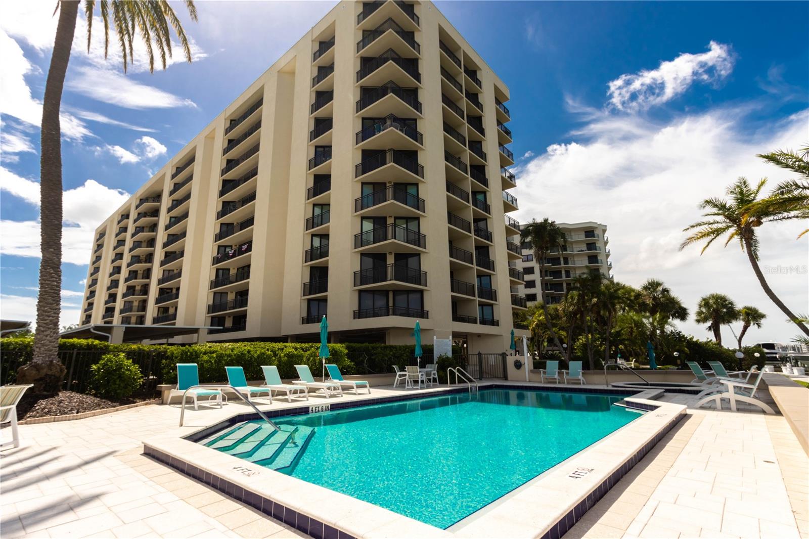 ISLAND WALK CONDO - Residential